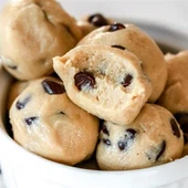 Machine de fabrication de petites boules de pâte à biscuits